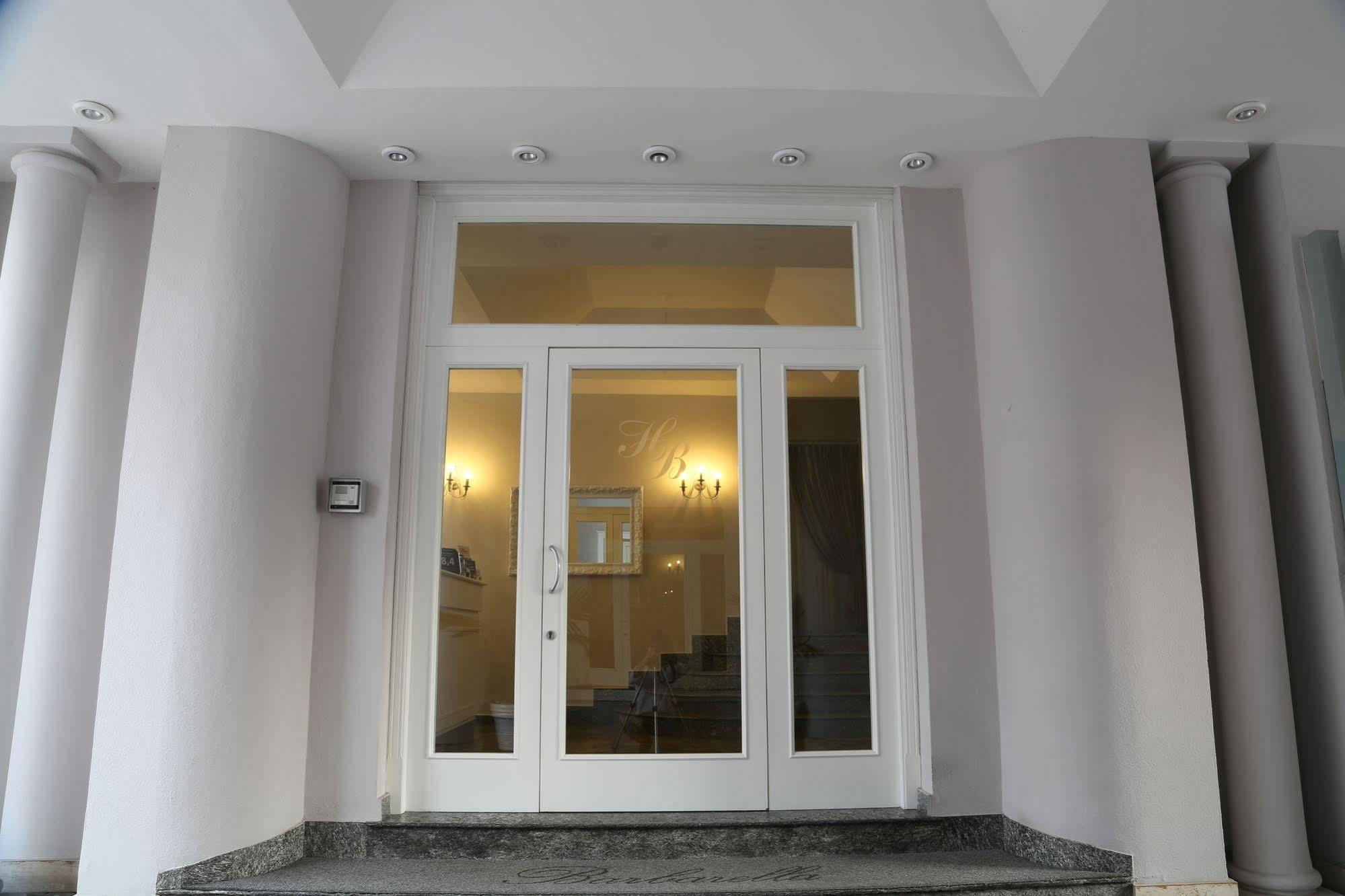 Hotel Barbarella Giugliano In Campania Exterior foto